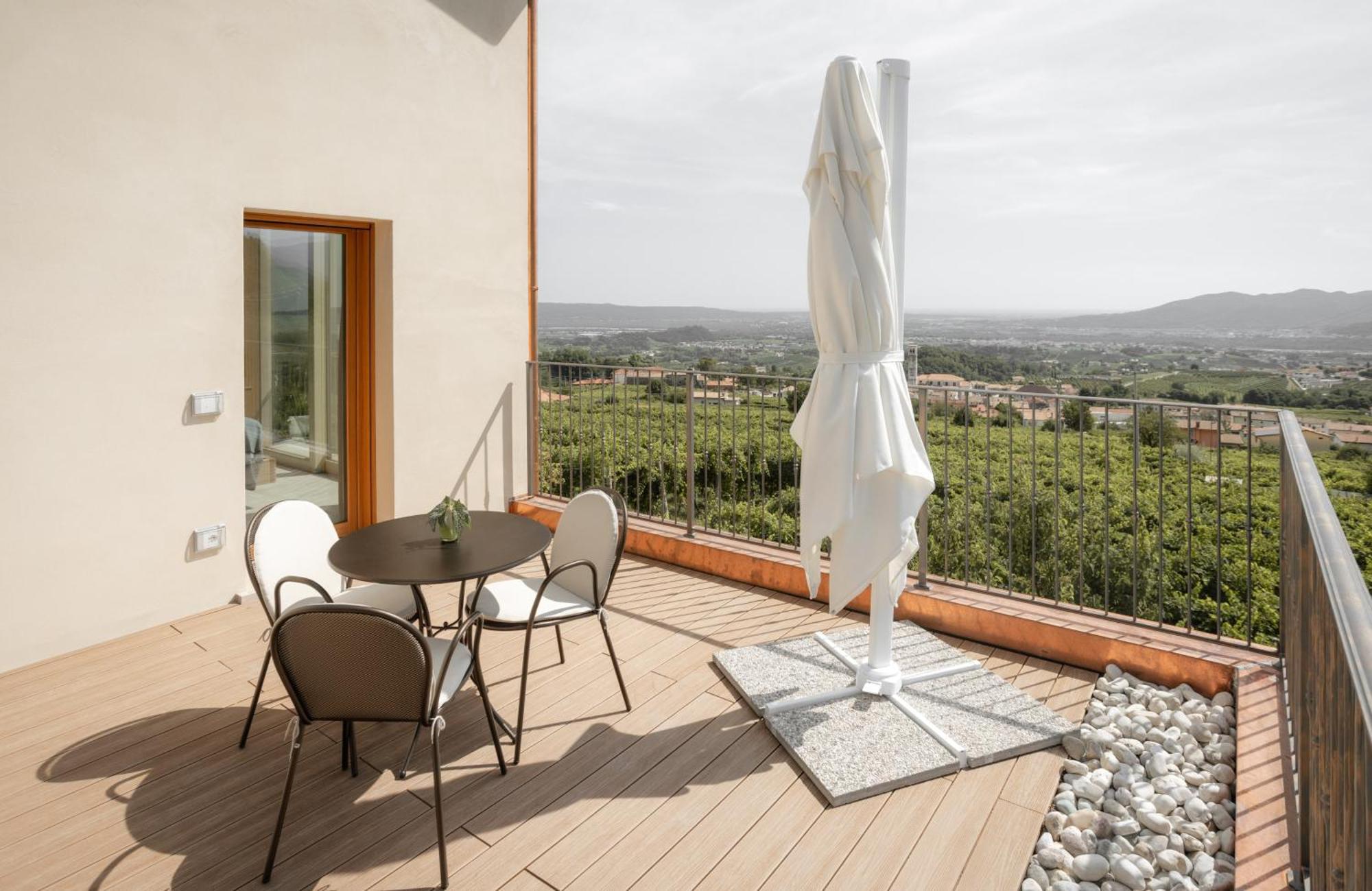 Agriturismo Rive Del Bacio - La Dimora Вальдоббьадене Экстерьер фото