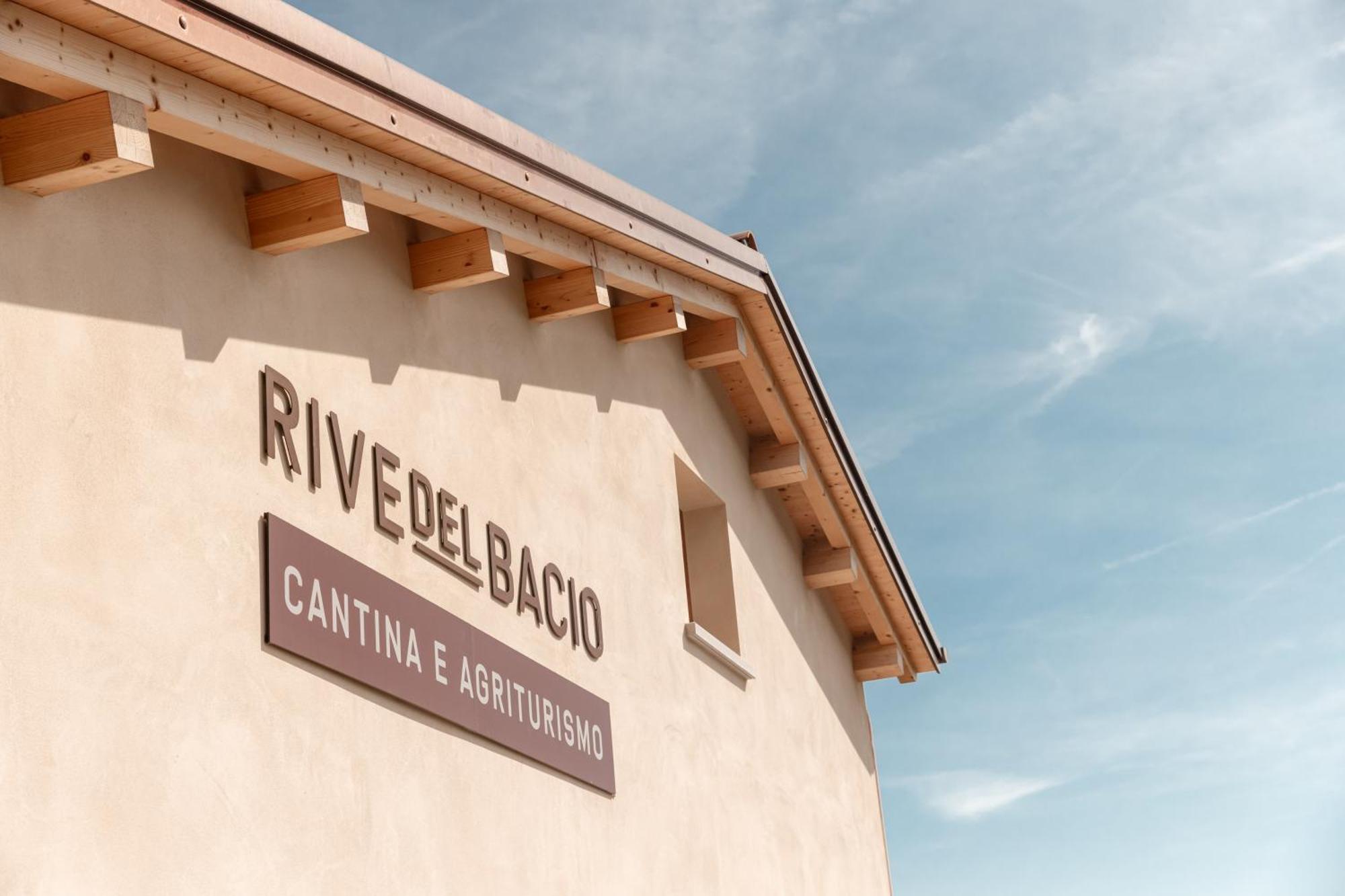 Agriturismo Rive Del Bacio - La Dimora Вальдоббьадене Экстерьер фото